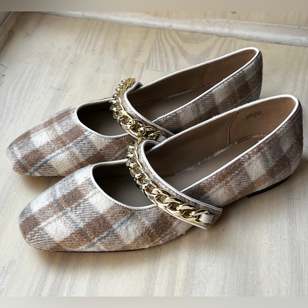 Ann Taylor Neutral Plaid Mary Jane Flats Gold Chain Strap Tweed Preppy Size 6